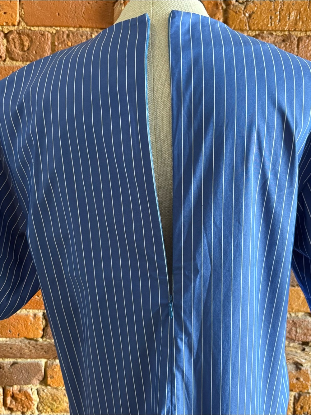 Mr. Larkin Mona dress in Admiral Blue size M, never worn, beautifully tailored - Picture 9 of 16